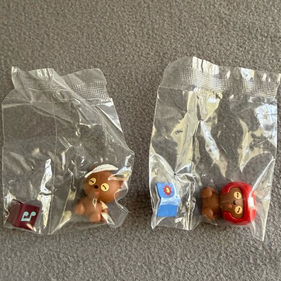 ✨Genuine Pop Mart X Minions Bedtime Stories Set of 2✨ - Picture 5 of 12